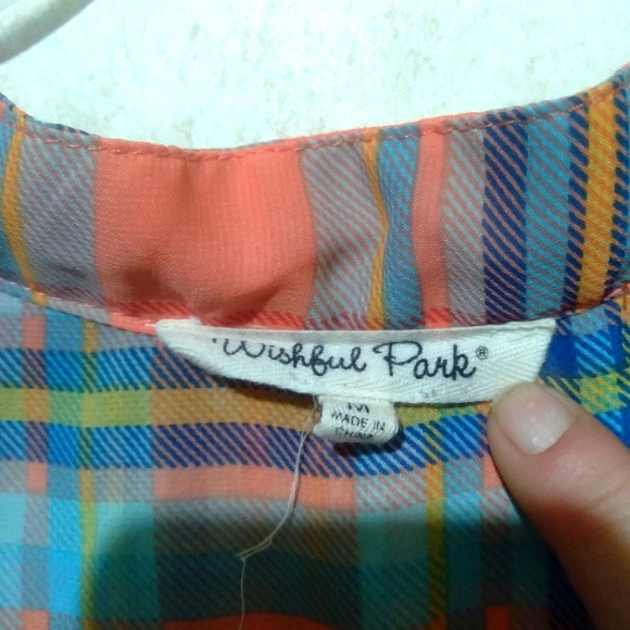 Wishful Park size medium adjustable sleeves semi sheer pop over top - Picture 5 of 6